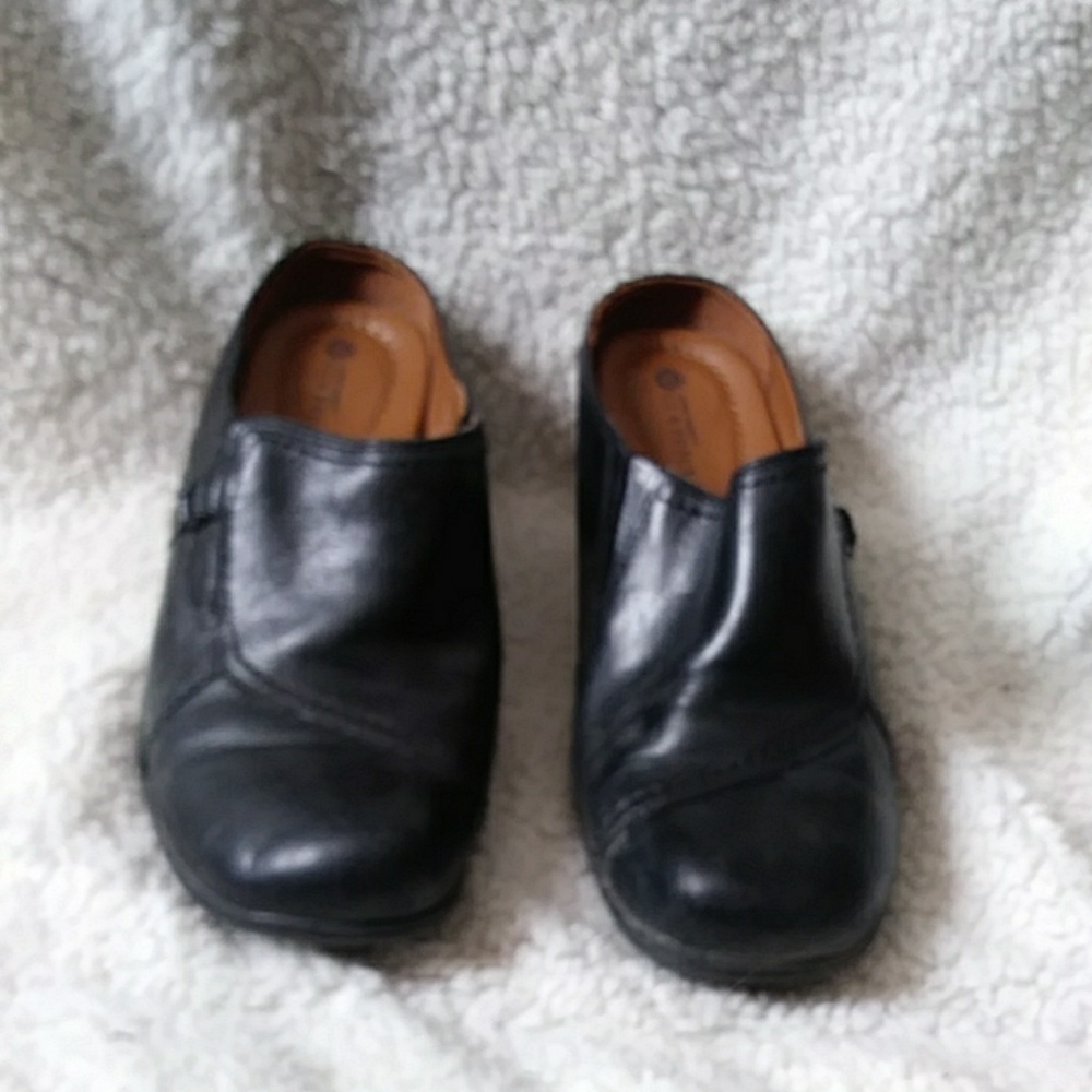 Black shoes